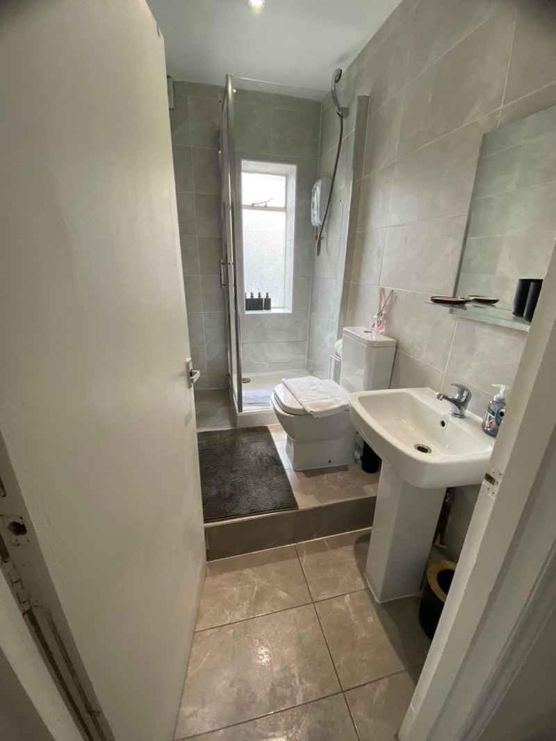 Lovely 2 Bed Flat In Soho! London Luaran gambar