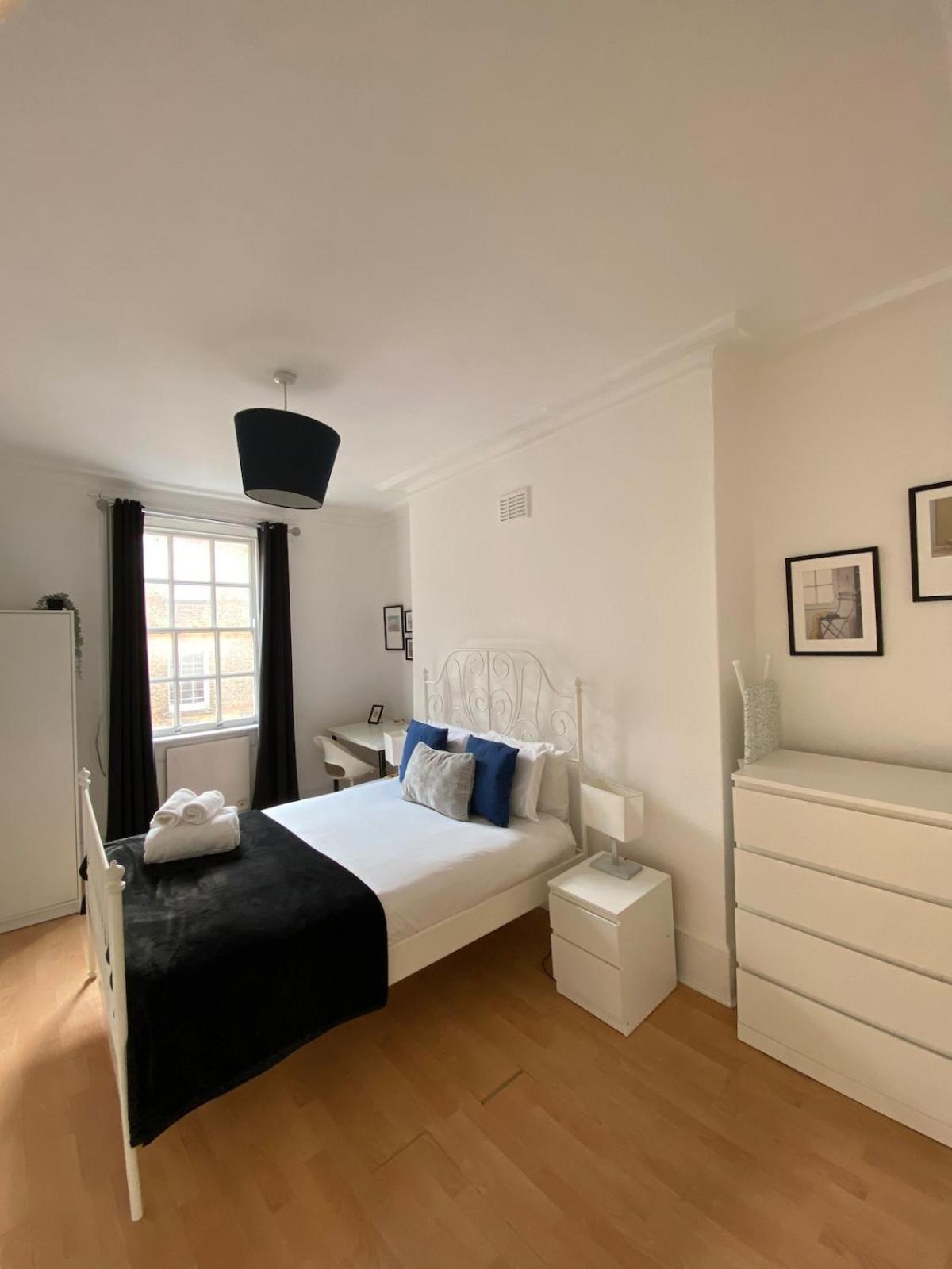 Lovely 2 Bed Flat In Soho! London Luaran gambar